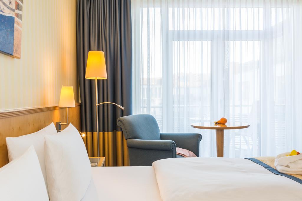 Strand-hotel Hübner 4*