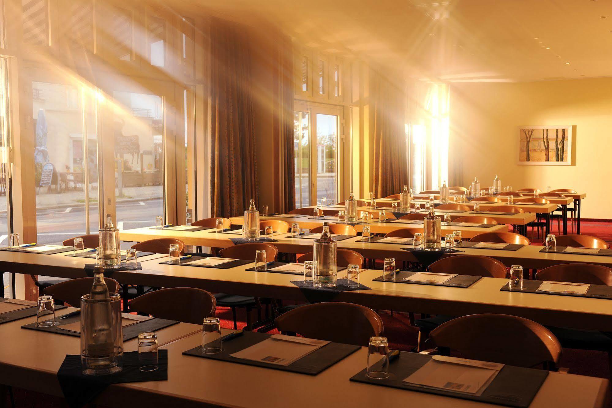 Hotel Strand-hotel Hübner 4*